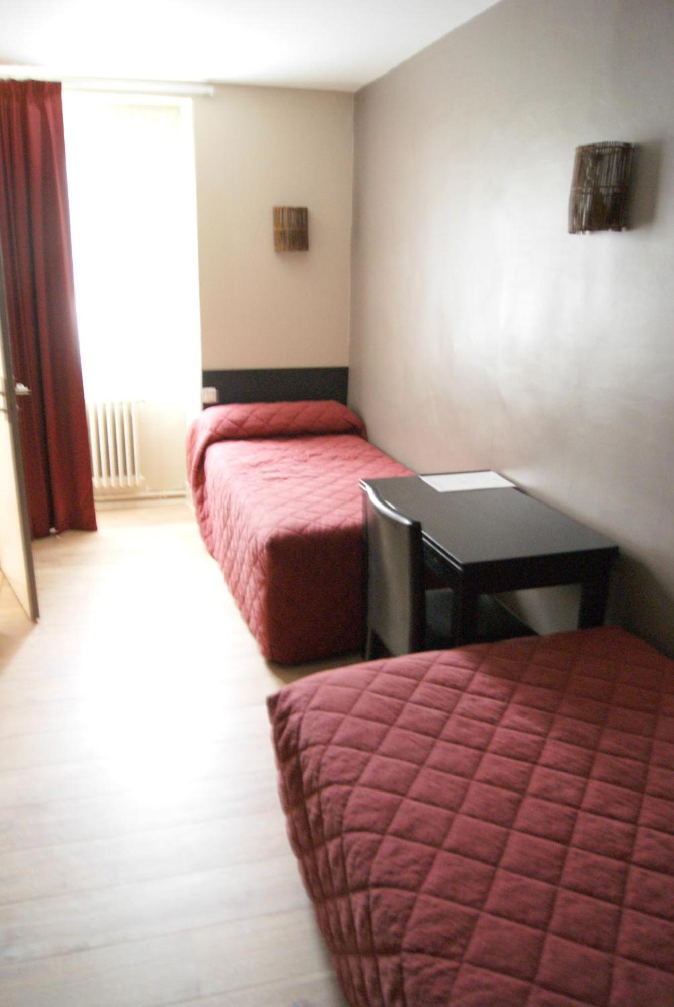 Logis Hotel Restaurant Des Voyageurs Tarnac Room photo